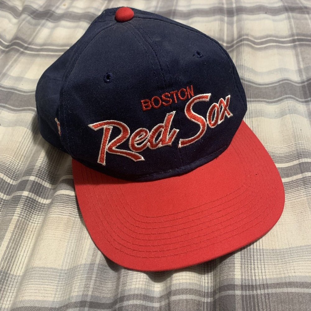VINTAGE 1990S BOATON RED SOX MLB SPORTS SPECIALTIES SNAPBACK SCRIPT HAT
